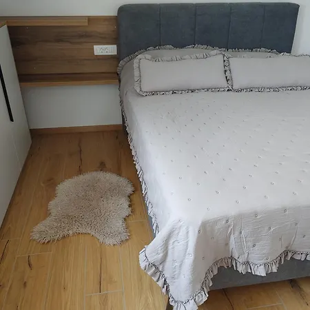 Domacija Blazevc Ziri