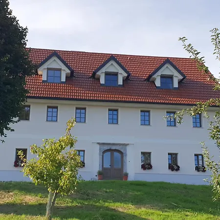 ファームステイ Domacija Blazevc Žiri