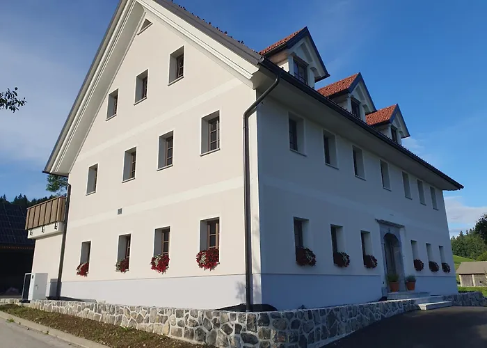 Domacija Blazevc Feriegård Ziri