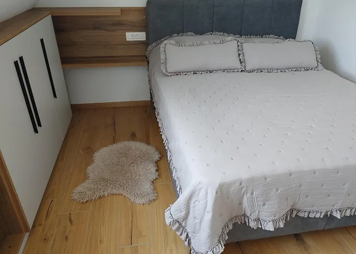 Domacija Blazevc Žiri