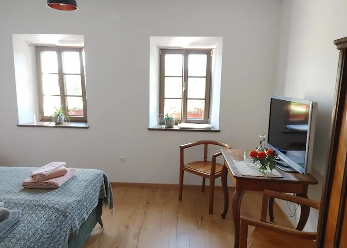 Domacija Blazevc * Ziri