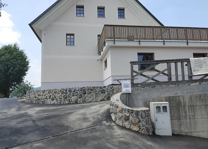 Farm stay Domacija Blazevc *